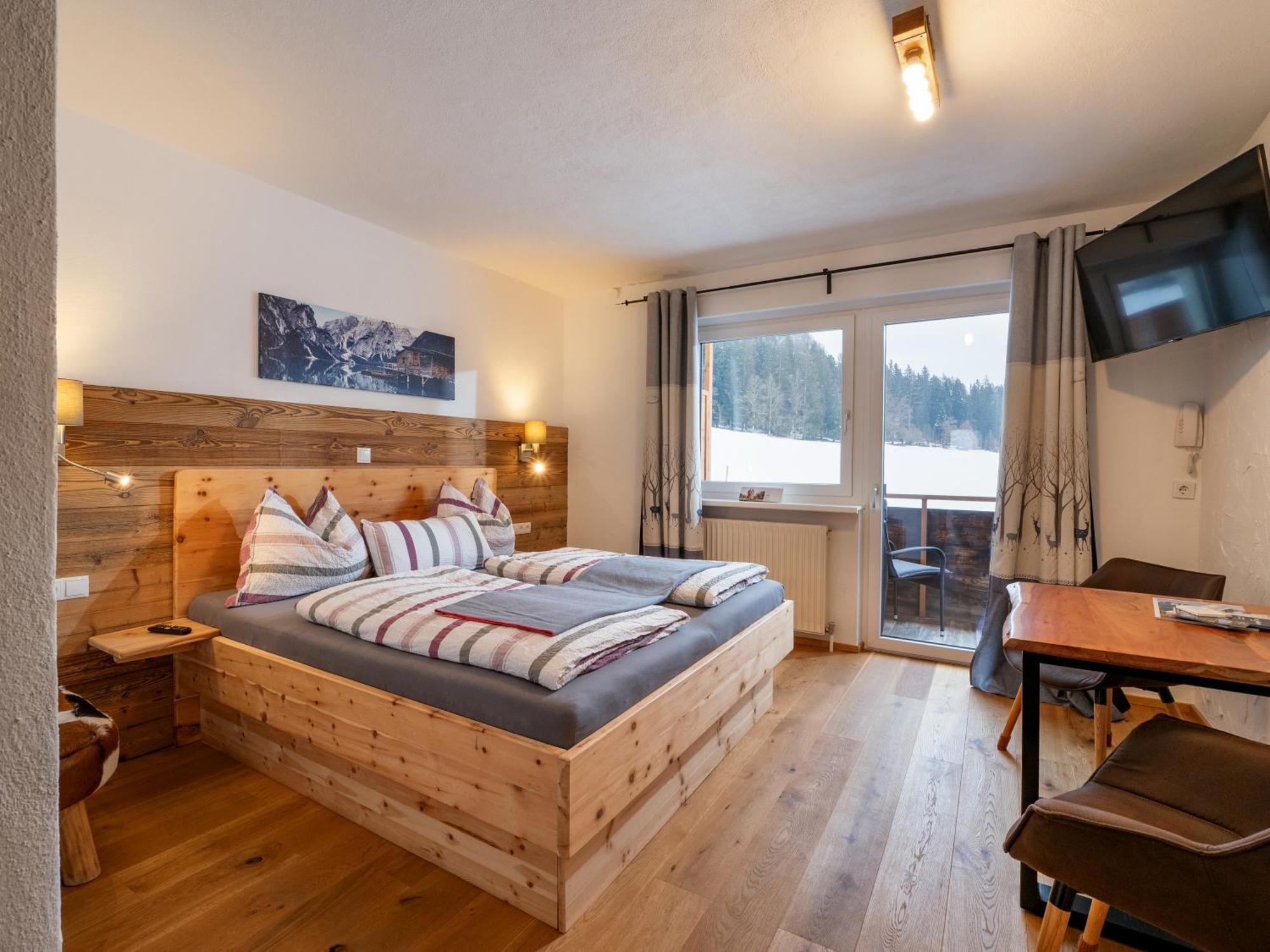 Отель Berghof Haselsberger Санкт-Йоганн Экстерьер фото